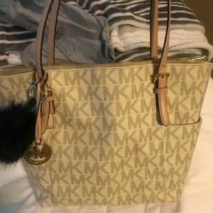 Pre loved Michael Kors tote.